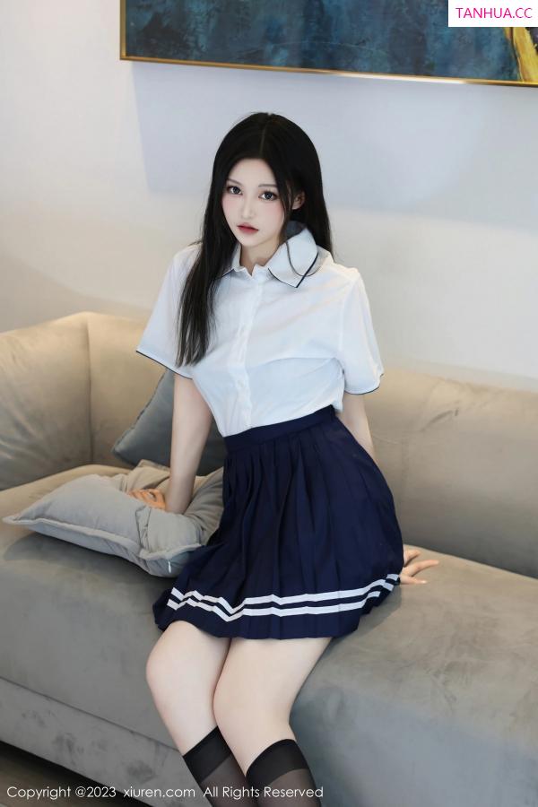 刘美含 刘美含 [XiuRen]高清写真图 2023.11.22 No.7697 大橘BBKira 丝袜短裙第12张图片